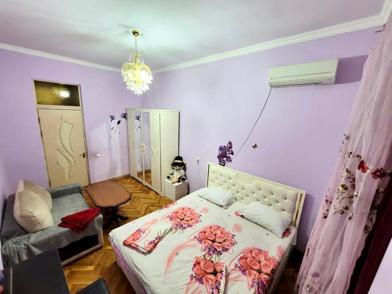 Karson Family Hostel & Guest House เยเรวาน ภายนอก รูปภาพ