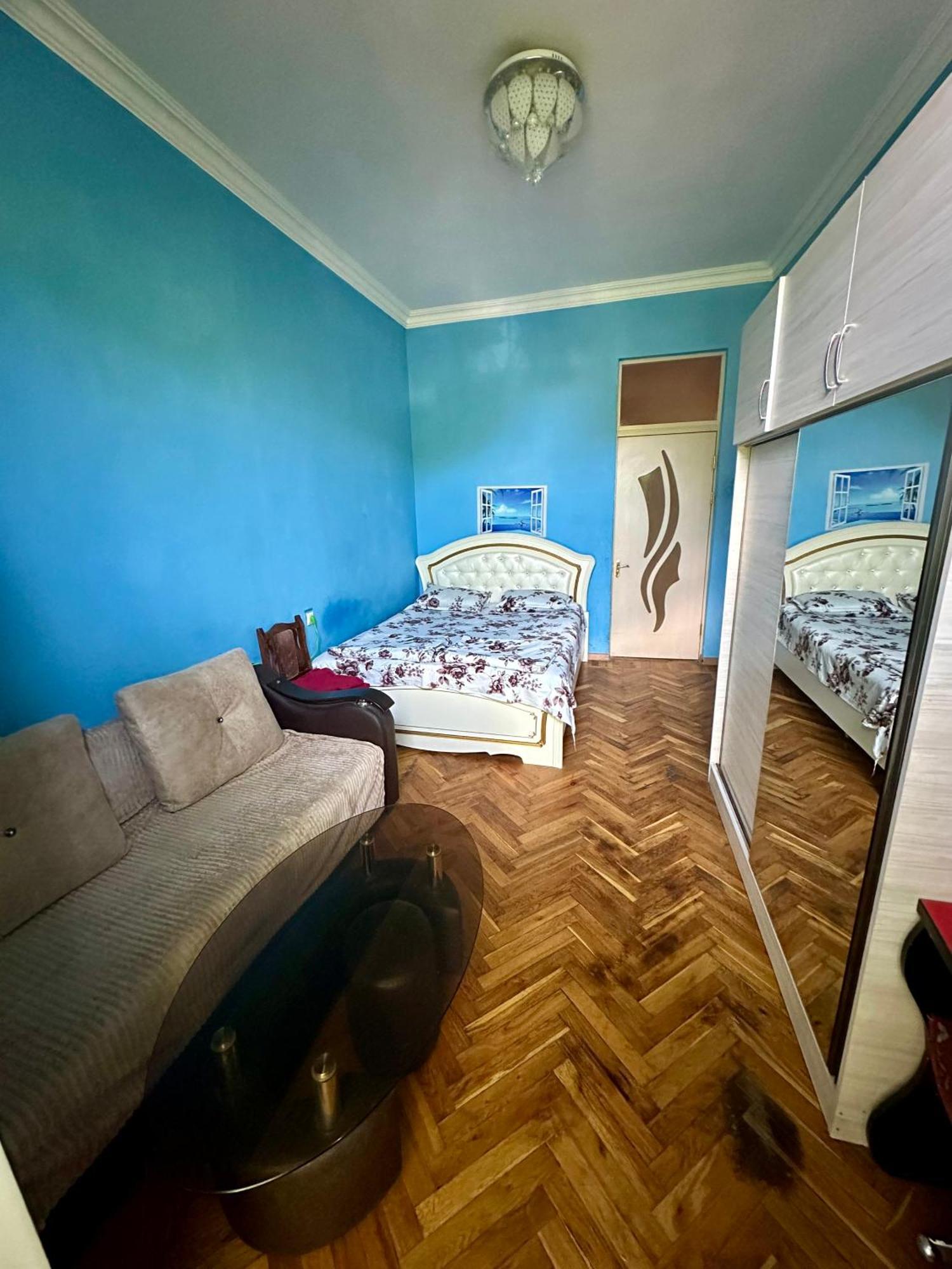 Karson Family Hostel & Guest House เยเรวาน ภายนอก รูปภาพ
